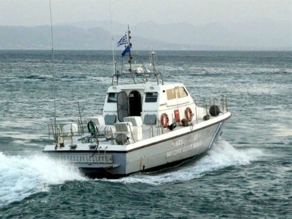 Χαλκιδική: Περιπέτεια εν πλω για δώδεκα τουρίστες