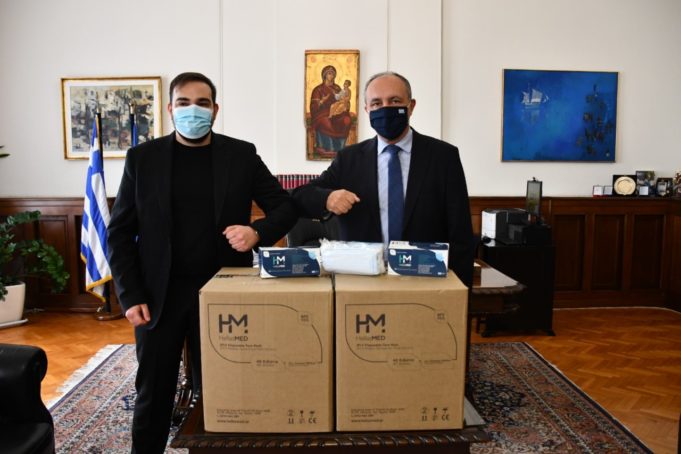 Θεσσαλονίκη: Δωρεά χιλιάδων μασκών σε υπηρεσίες αιχμής κατά του κορονοϊού με πρωτοβουλία του Θ. Καράογλου