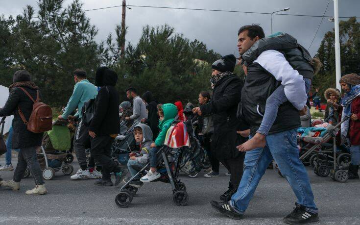 Σκληρή γραμμή από την κυβέρνηση μετά τις διαδηλώσεις αιτούντων άσυλο στη Μόρια