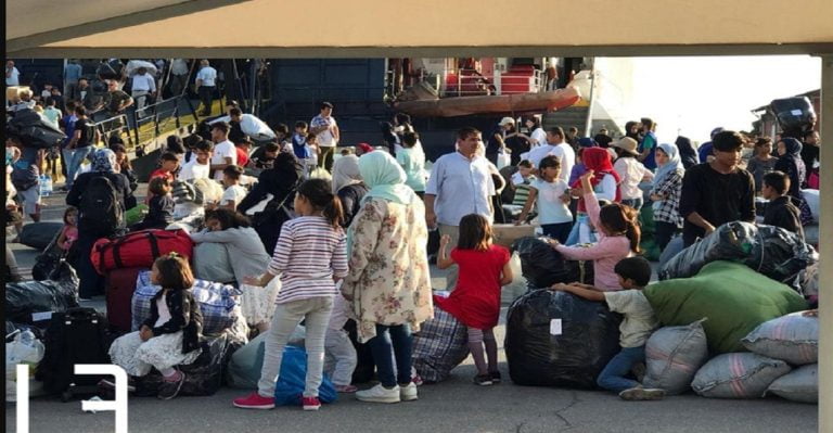 Θεσσαλονίκη: Έφτασε το πλοίο από τη Λέσβο με τους εκατοντάδες αιτούντες άσυλο(video)