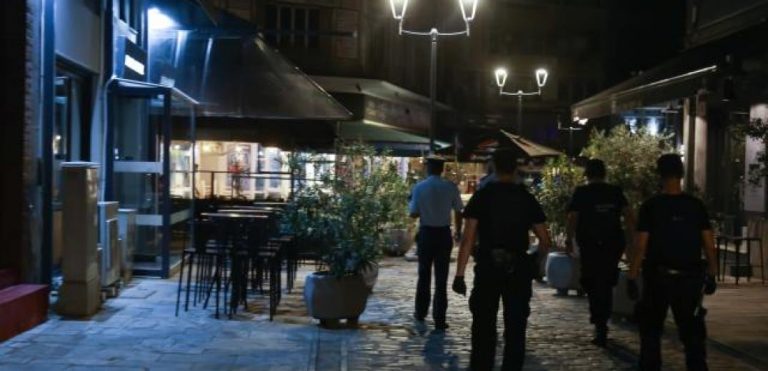 Παρατείνονται τα μέτρα με το ωράριο στην εστίαση και το όριο των 50 ατόμων στη Θεσσαλονίκη