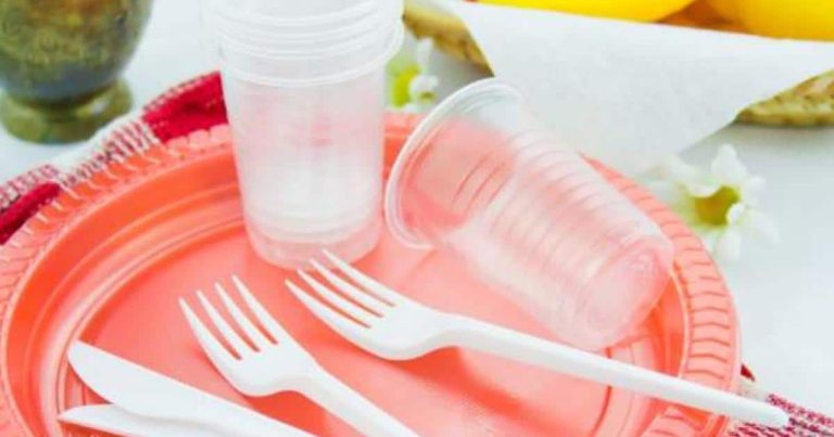 Σε δημόσια διαβούλευση το σχέδιο νόμου για τα Πλαστικά Μιας Χρήσης