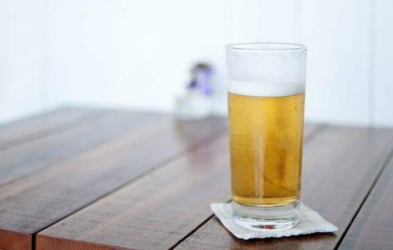 Μισοτελειωμένη μπύρα από χτες; 5 τρόποι να την αξιοποιήσετε