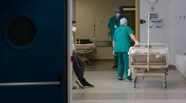 Βόρεια Ελλάδα: Σχέδιο αποσυμφόρησης των μικρών περιφερειακών νοσοκομείων  από τα περιστατικά κορωνοϊού