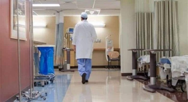 Υπουργείο Υγείας: 210 ιδιώτες γιατροί προσφέρθηκαν για την ενίσχυση νοσοκομείων στη Βόρεια Ελλάδα