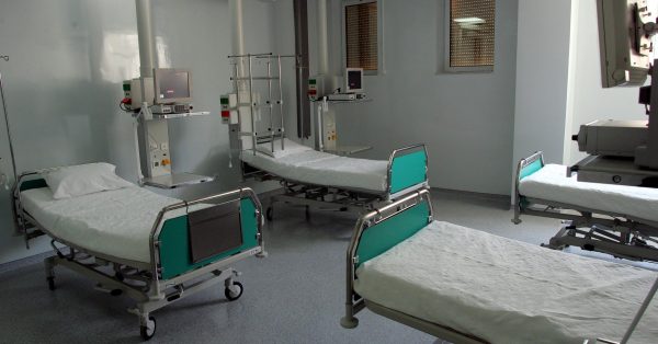 νοσοκομειο κρεβατια