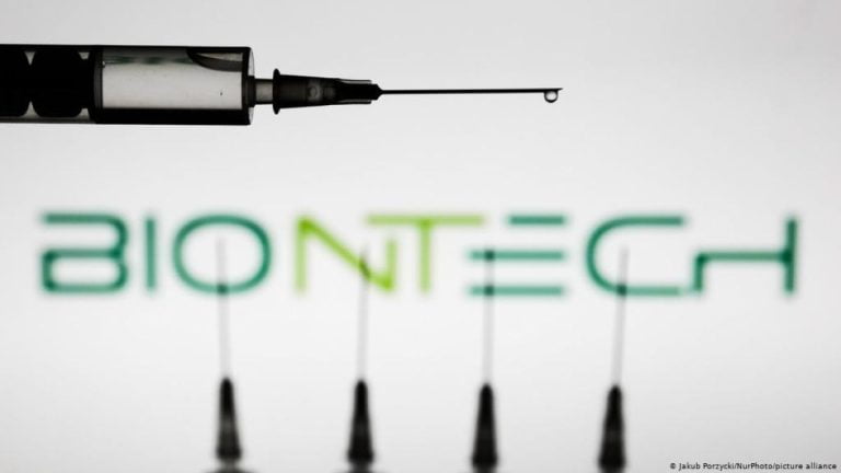 BioNTech: Σχεδιάζει την παραγωγή 2,5 δισ. δόσεων εμβολίου εντός του 2021