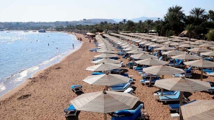 «Αγώνας δρόμου» για τις οργανωμένες παραλίες και τα ξενοδοχεία στον δήμο Κασσάνδρας
