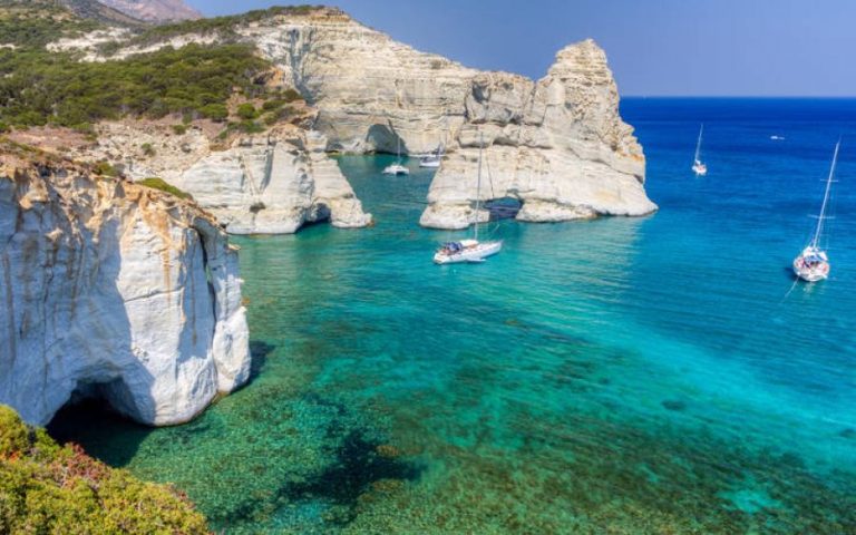 TripAdvisor: Τέσσερις ελληνικές ανάμεσα στις 25 καλύτερες παραλίες της Ευρώπης για το 2020