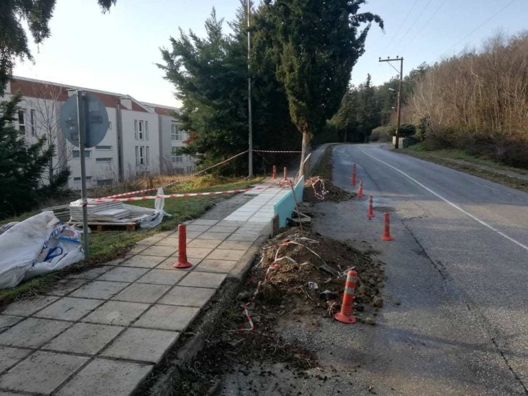 Ο Δήμος Σερρών συνεχίζει τις επισκευές στα πεζοδρόμια