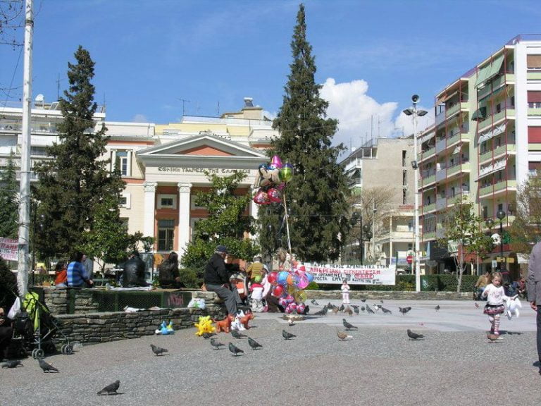Σέρρες: Χάνονται τραπεζοκαθίσματα από την πλατεία Ελευθερίας- video
