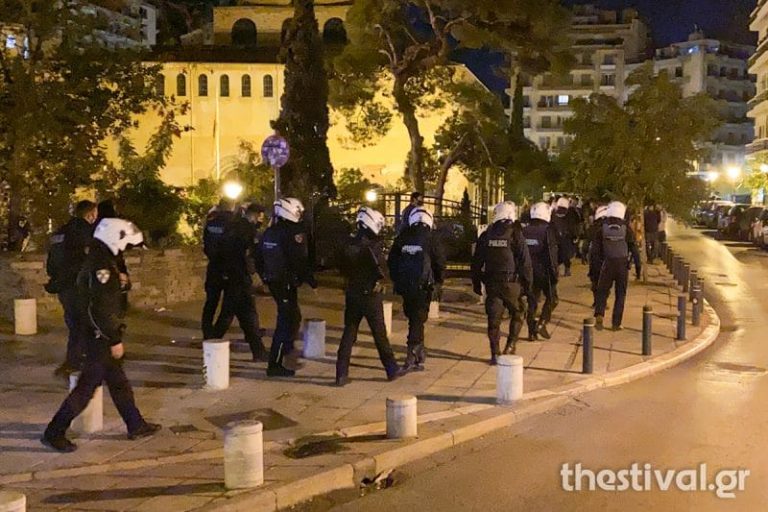 Θεσσαλονίκη: Με ηχητικό μήνυμα επιχειρήσεις της ΕΛ.ΑΣ. κατά του συνωστισμού σε δρόμους και πλατείες (video)