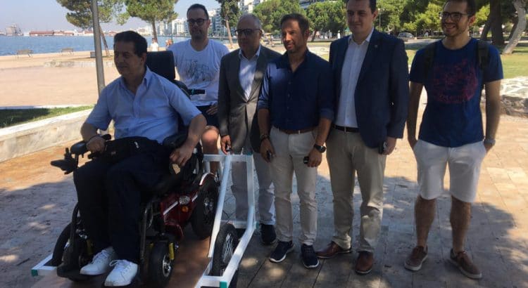 Θεσσαλονίκη: Το πρώτο ποδήλατο για ΑμεΑ έκανε βόλτα στο παραλιακό μέτωπο