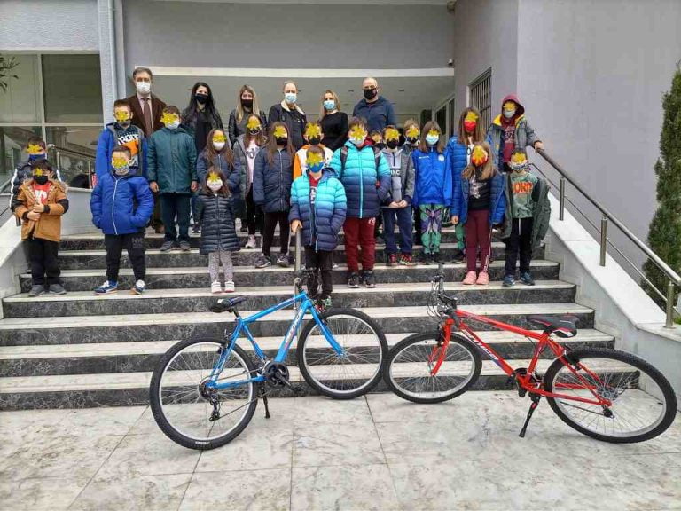 Σέρρες: Ολοκληρώθηκε η παράδοση των ποδηλάτων στα παιδιά των ΚΔΑΠ του δήμου Βισαλτίας