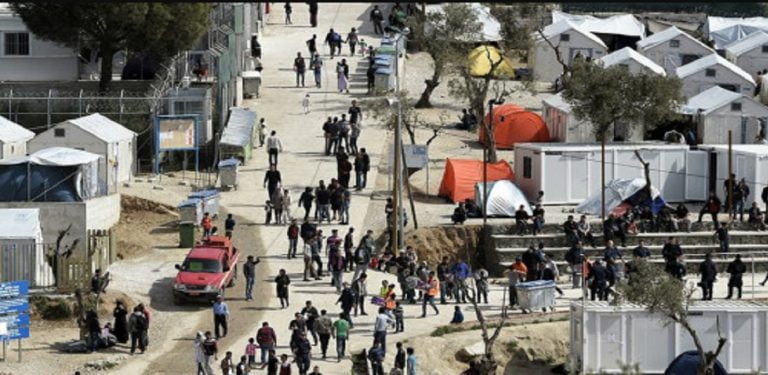 Αποσυμφόρηση των νησιών- Σε ποια στρατόπεδα θα πάνε οι πρόσφυγες