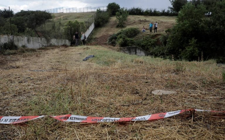 Φωτογραφίες από το σημείο που βρέθηκε το πτώμα στη Θεσσαλονίκη