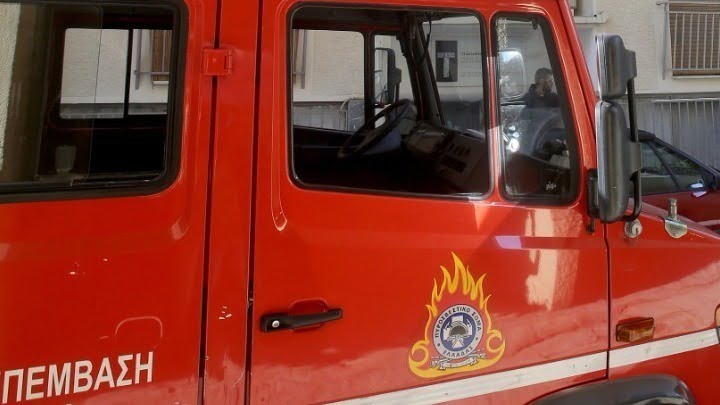 Θεσσαλονίκη: Φωτιά σε σταθμευμένο όχημα στην Άνω Πόλη