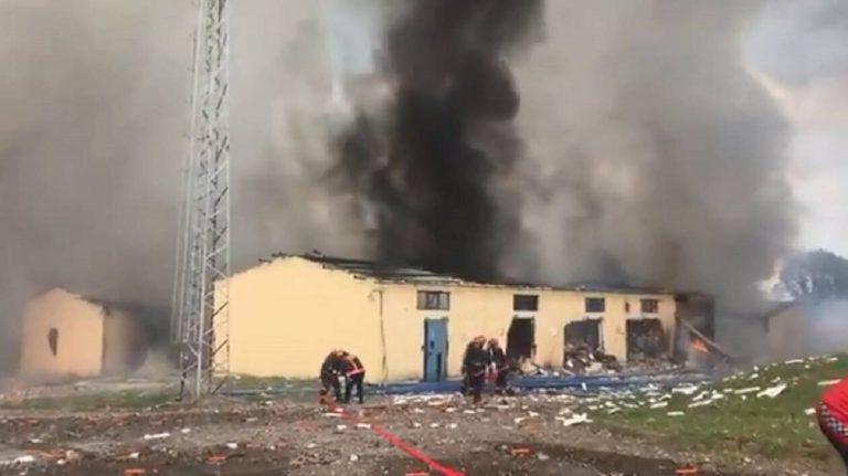 Τουρκία: Δύο νεκροί από την έκρηξη στο εργοστάσιο πυροτεχνημάτων (video)