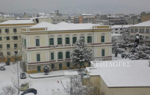 Βαρύτερος προβλέπεται φέτος ο χειμώνας – «Γεμάτες από αλάτι αποχιονισμού» οι αποθήκες στην Κεντρική Μακεδονία
