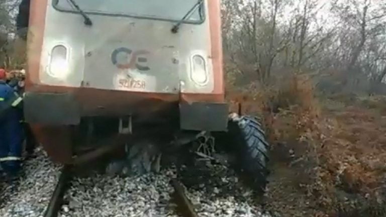 ΣΕΡΡΕΣ: Ένας νεκρός από σύγκρουση τρένου με τρακτέρ στην Ροδόπολη-Η ανακοίνωση της αστυνομίας