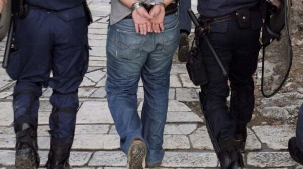 ΕΛΑΣ: Συνελήφθη μέλος συμμορίας που παρασκεύαζε και εμπορευόταν αναβολικά