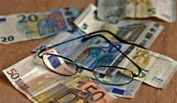 Νέο ασφαλιστικό: Τι προϋποθέτει μια σύνταξη 1.000 ευρώ