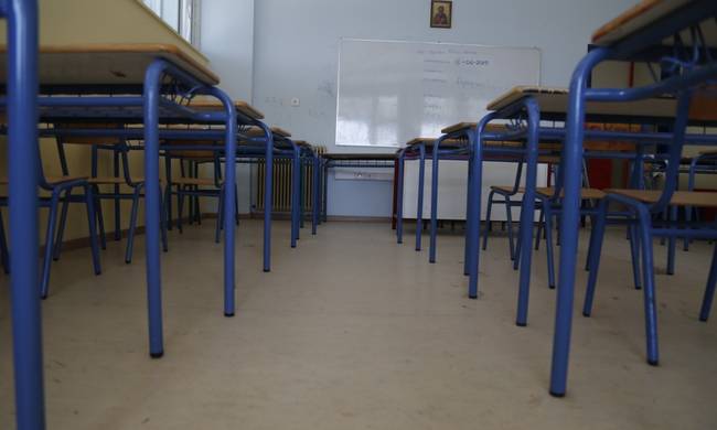 Κλειστά σχολεία στη Θήβα, αλλαγές ωραρίων στη Φλώρινα