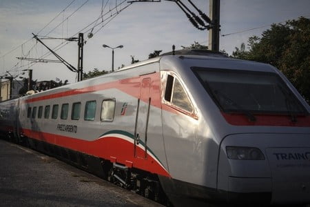 ΤΡΑΙΝΟΣΕ: Ξεκινούν την Δευτέρα τα γρήγορα τρένα – Οι τιμές, οι στάσεις και οι χρόνοι