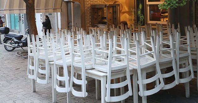 "Κλειστές πόρτες" σε καφετέριες, εστιατόρια και μπαρ σε Σέρρες και Θεσσαλονίκη- Τι εξαιρείται