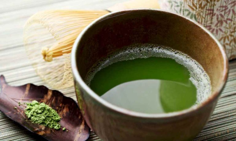 Το τσάι Matcha μειώνει την χοληστερόλη, καταπολεμάει τον καρκίνο και προσδίδει μακροζωία (video)