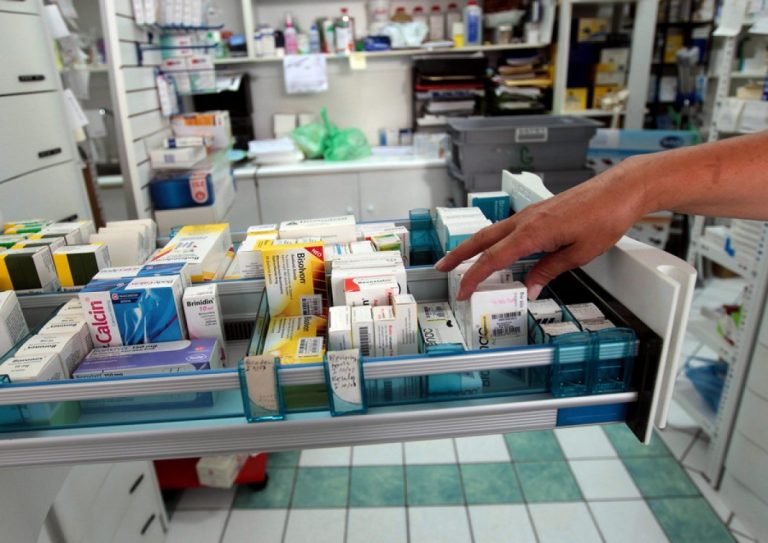 Φαρμακοποιοί Σερρών: Δεν υπάρχουν διαθέσιμα ραντεβού εμβολιασμών για ηλικίες 80 και άνω