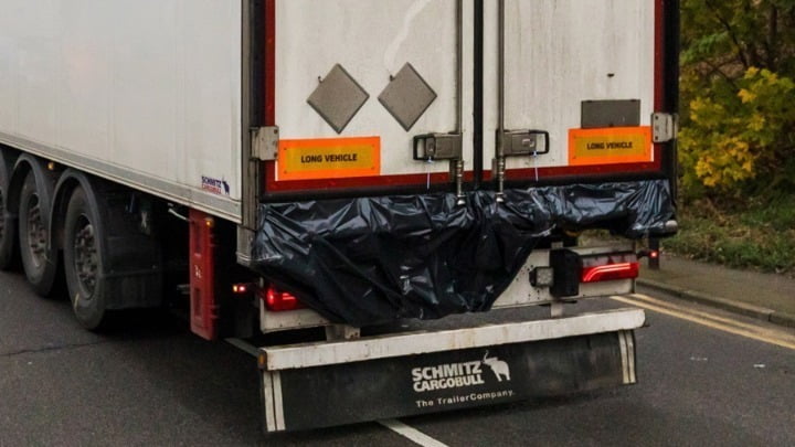Ξάνθη: Οι αστυνομικές αρχές εντόπισαν 41 αλλοδαπούς σε φορτηγό ψυγείο