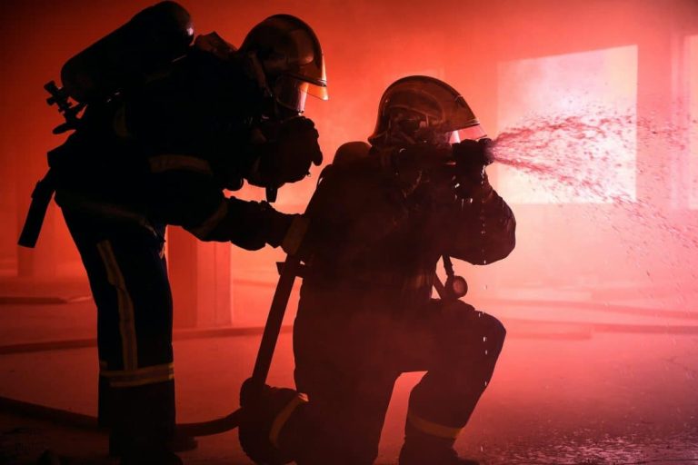 Θεσσαλονίκη: Φωτιά σε εργοστάσιο στη ΒΙΠΕ τα ξημερώματα