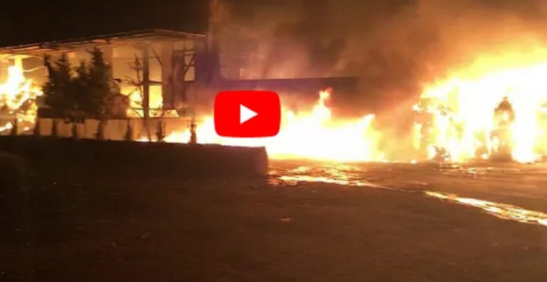 Θεσσαλονίκη: Μεγάλη φωτιά σε εργοστάσιο ανακύκλωσης στη Σίνδο (video)