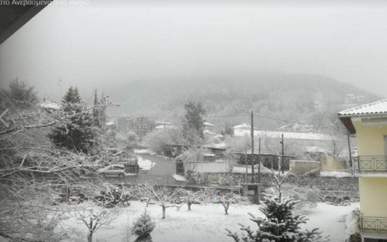 Σέρρες: Μαγευτικές εικόνες από τα χιονισμένα πανέμορφα Άνω Πορόια (φωτο)