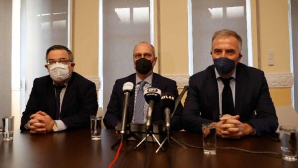 Γιάννης Οικονόμου