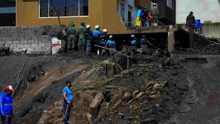 Πλημμύρες στον Ισημερινό: Τουλάχιστον 27 νεκροί, 53 τραυματίες