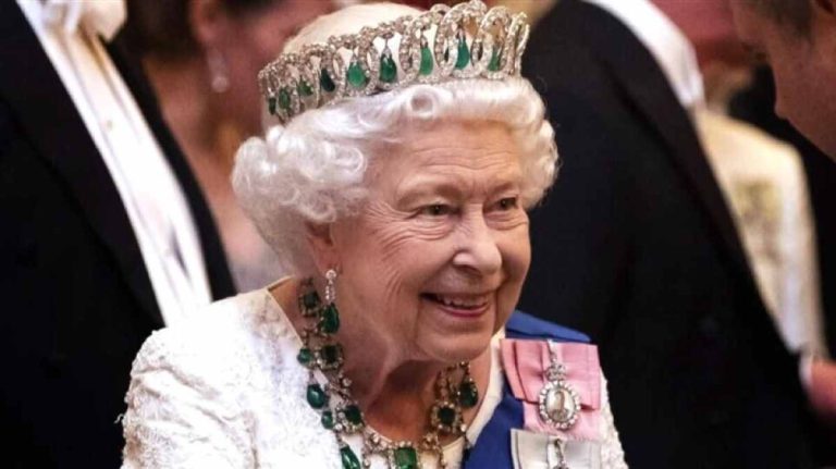 Βρετανία: “Τη βασίλισσα; Όχι, δεν την έχω δει ποτέ” – Όταν ένας τουρίστας ρώτησε την Ελισάβετ αν γνωρίζει τη… βασίλισσα