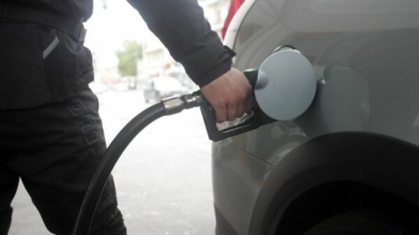 Πώς να καίτε λιγότερη βενζίνη: 5 συμβουλές