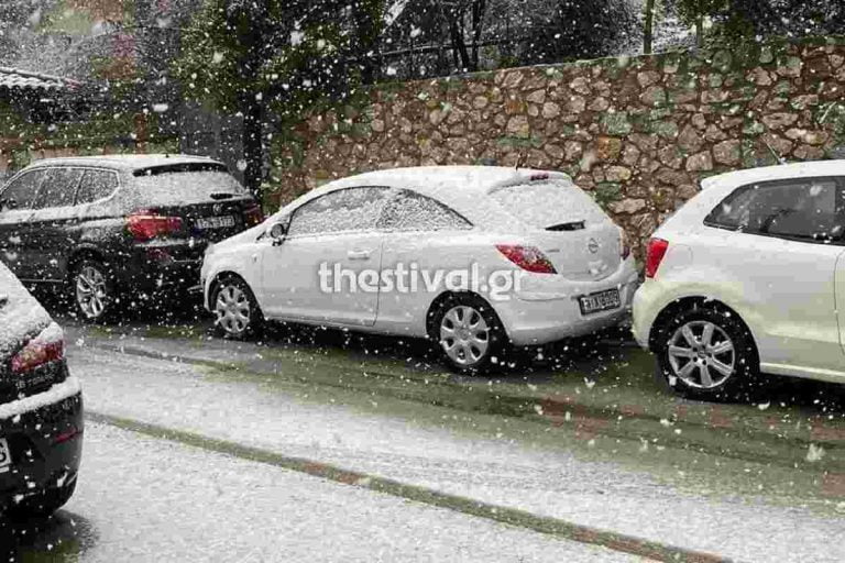  Χιονίζει στη Θεσσαλονίκη -video