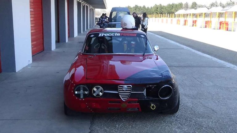 Αυτοκινητοδρόμιο Σερρών: Οι λάτρεις της Alfa Romeo έδωσαν ραντεβού στις Σέρρες -Υπέροχο θέαμα -video