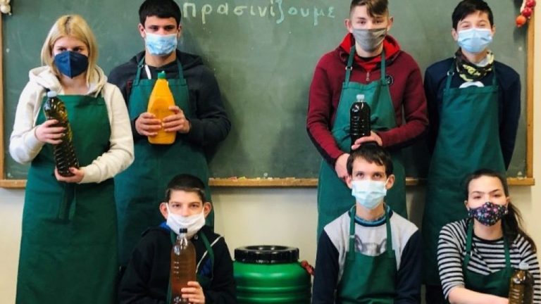 Ανακύκλωση τηγανέλαιου από έφηβους μαθητές με αυτισμό και νοητική υστέρηση