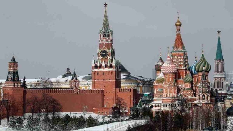 Κρεμλίνο: Η Μόσχα δεν θα χρησιμοποιήσει πυρηνικά όπλα στην Ουκρανία