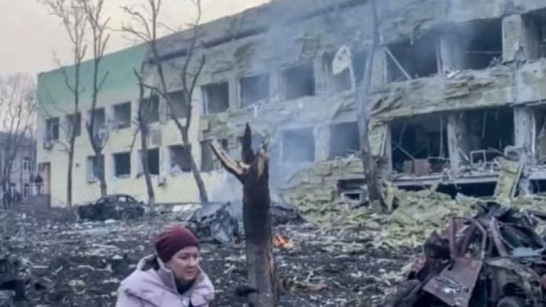 Πόλεμος στην Ουκρανία -Μαριούπολη: Ορφανά παιδιά, εγκλωβισμένα σε σανατόριο, μεταφέρθηκαν σε φιλορωσική περιοχή