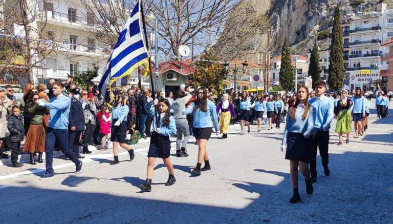 Σέρρες: Λαμπρές εκδηλώσεις για τον εορτασμό της 25ης Μαρτίου και του Ευαγγελισμού στο Σιδηρόκαστρο