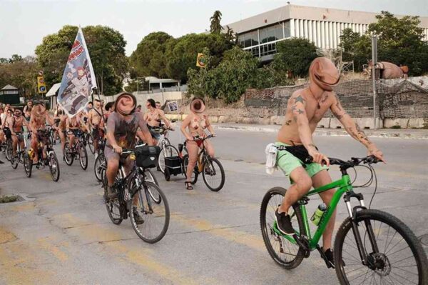 Θεσσαλονίκη: Σήμερα η 15η Διεθνής Γυμνή Ποδηλατοδρομία