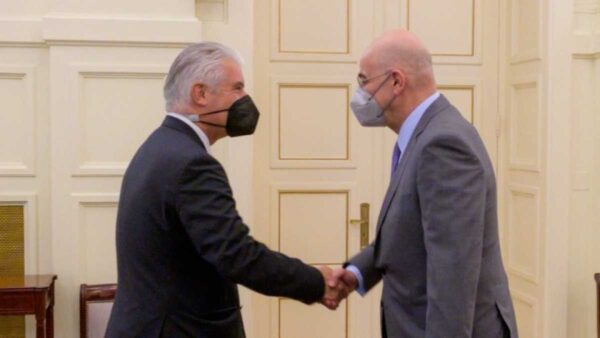 Δένδιας με τον Γερμανό πρέσβη