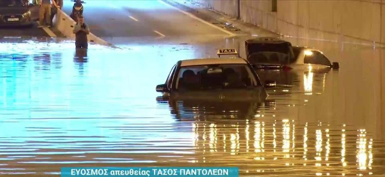Θεσσαλονίκη: Πάνω από 470 κλήσεις δέχθηκε η Πυροσβεστική κατά την καταιγίδα που έπληξε χθες την πόλη -video