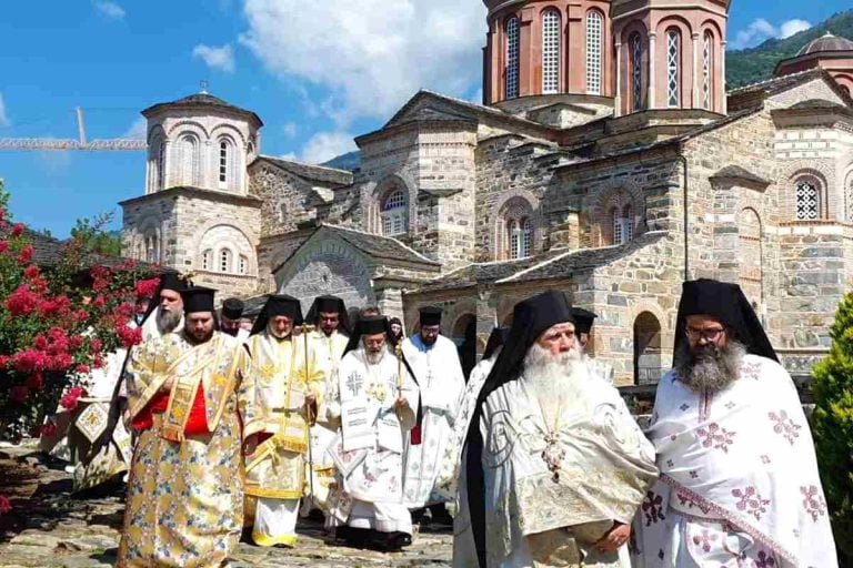 Ακριτοχώρι Σερρών: Επίσκεψη του Αρχιεπισκόπου Ελπιδοφόρου στην Ιερά Μονή του Τιμίου Προδρόμου