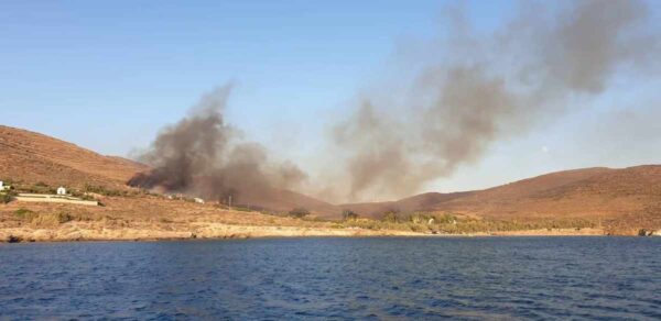 φωτιά στη Σύρο